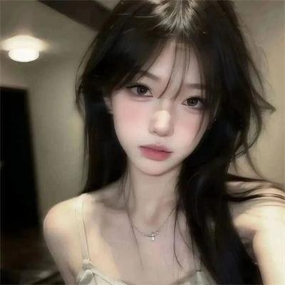 蜘蛛网中的女孩